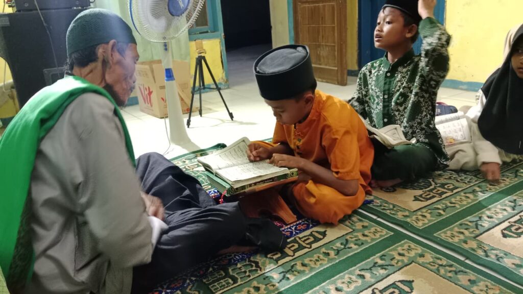 TPQ gratis Karawang, pendidikan Al-Qur’an gratis, donasi pendidikan yatim, charity Karawang, lembaga zakat Karawang, TPQ untuk yatim, sedekah pendidikan Islam, program sosial Karawang.