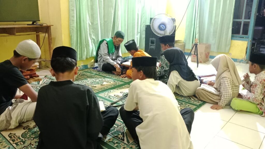 TPQ gratis Karawang, pendidikan Al-Qur’an gratis, donasi pendidikan yatim, charity Karawang, lembaga zakat Karawang, TPQ untuk yatim, sedekah pendidikan Islam, program sosial Karawang.
