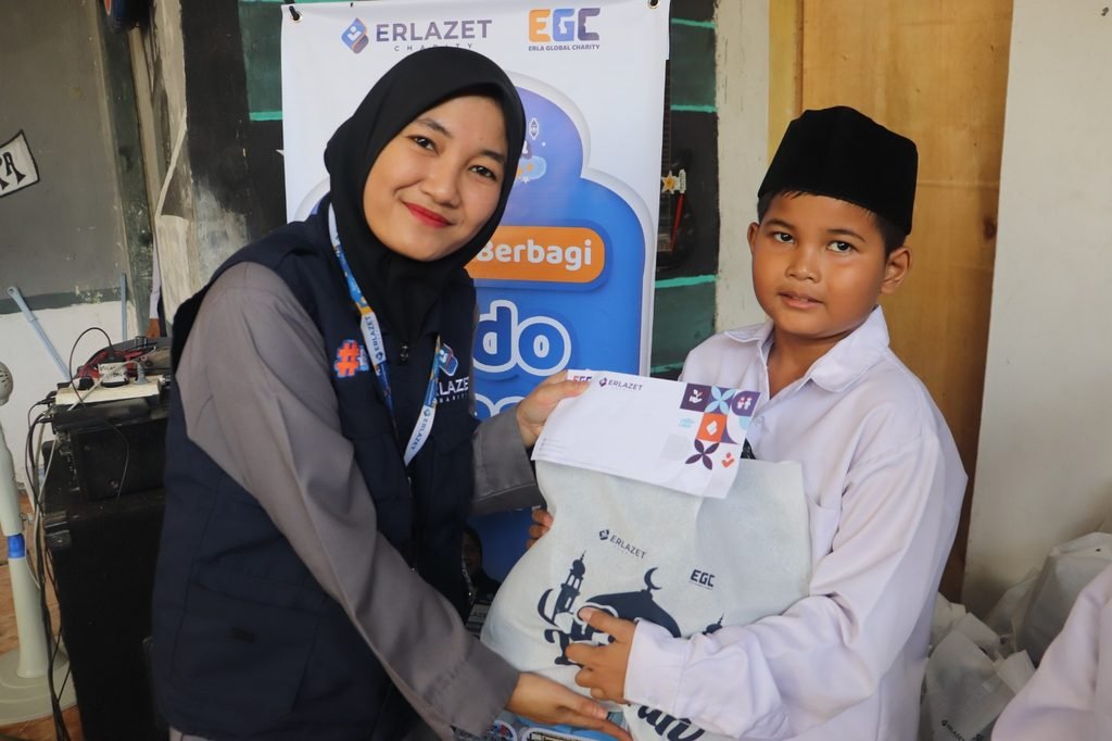 Donasi, Pemberdayaan yatim, Kebaikan Berkelanjutan, Program Sosial, Berbagi untuk Sesama, Erlazet Charity